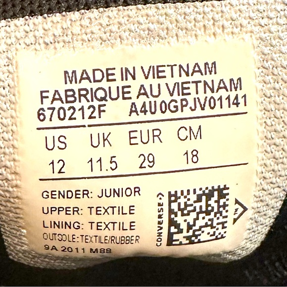 Converse Chuck Taylor Kids size 12 - Picture 4 of 6